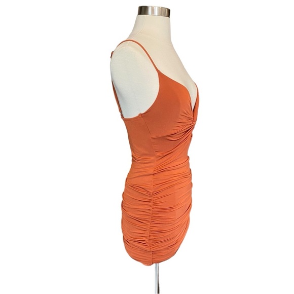 Better Be Ruched Body-con Mini/Midi Dress Twist Front V-Neck - Picture 5 of 10